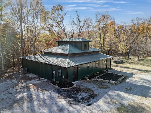 view of side of property