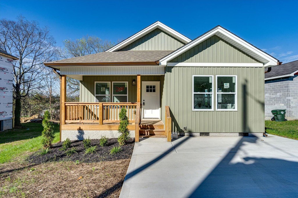 view of front of home with a porch