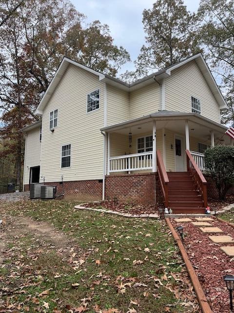 view of front of property with covered porch