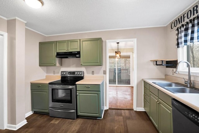 kitchen featuring stainless steel appliances, plenty of natural light, dark wood-type flooring, and sink