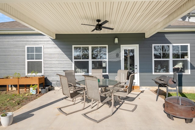 view of patio / terrace with ceiling fan