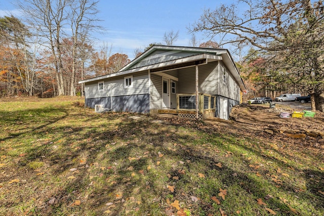 exterior space featuring a yard