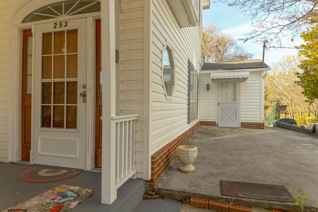 view of property entrance