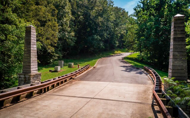 1754 Oakbrook Trl, Ooltewah, TN 37363 - photo 6