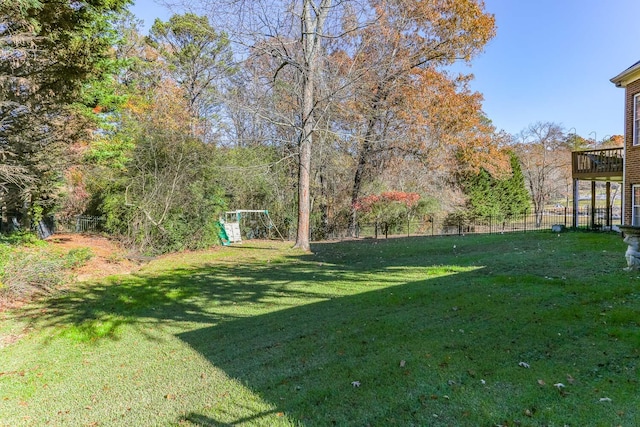 view of yard featuring a playground