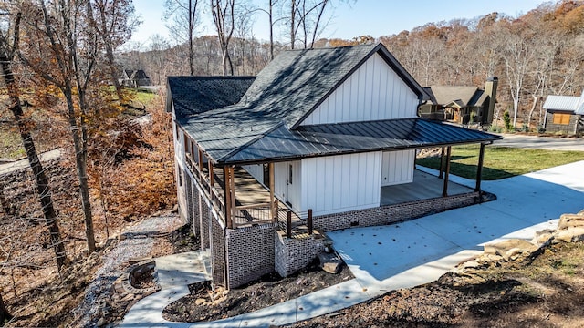 view of property exterior