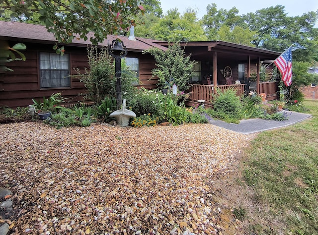 view of front of house featuring covered porch