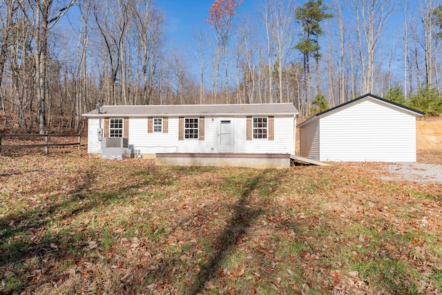 view of front of property