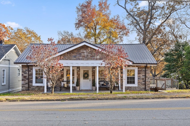 view of front of property with a porch