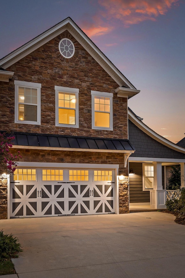 view of front facade featuring a garage