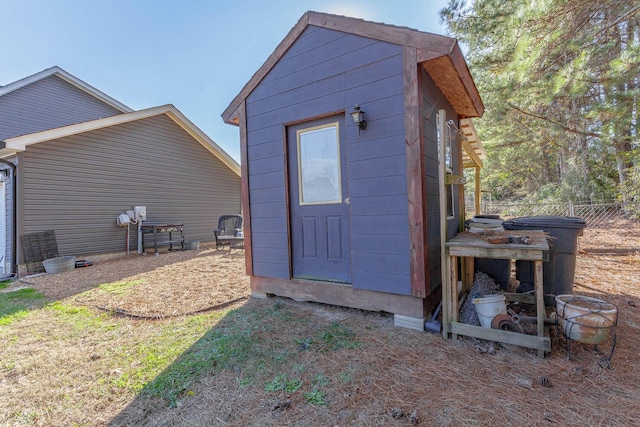 view of outbuilding