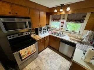 kitchen featuring stainless steel appliances