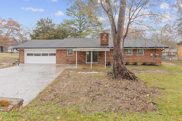 single story home featuring a garage