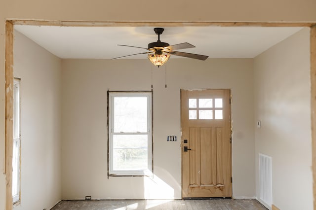 foyer with ceiling fan