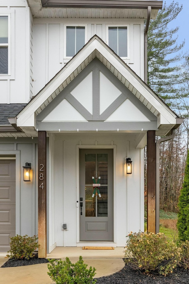 view of property entrance