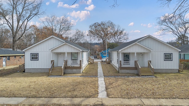 view of front of home with covered porch