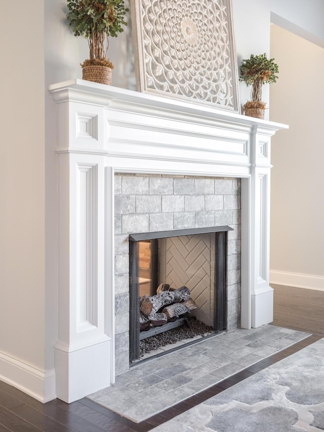 details with hardwood / wood-style floors