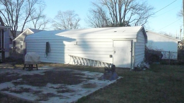 view of outbuilding