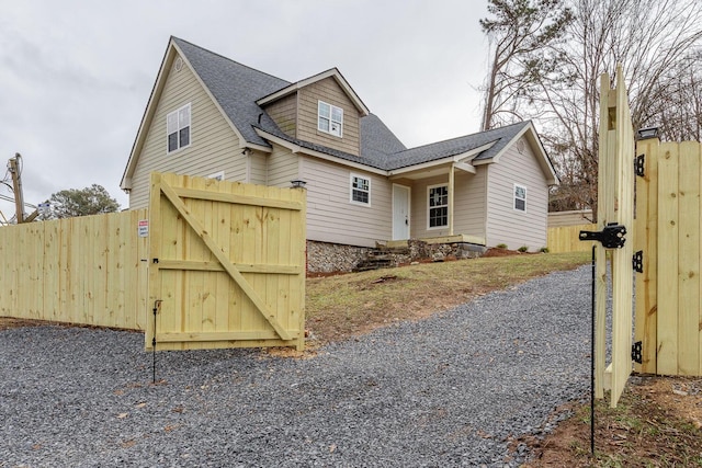 view of front of property