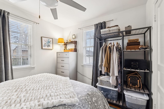 bedroom with ceiling fan