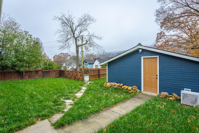 view of outdoor structure featuring a yard