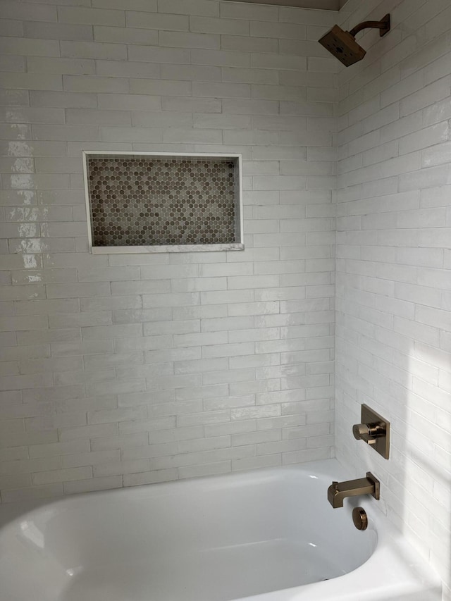 9418 Haviland Way, Ooltewah, TN 37363 - bathroom with washtub / shower combination