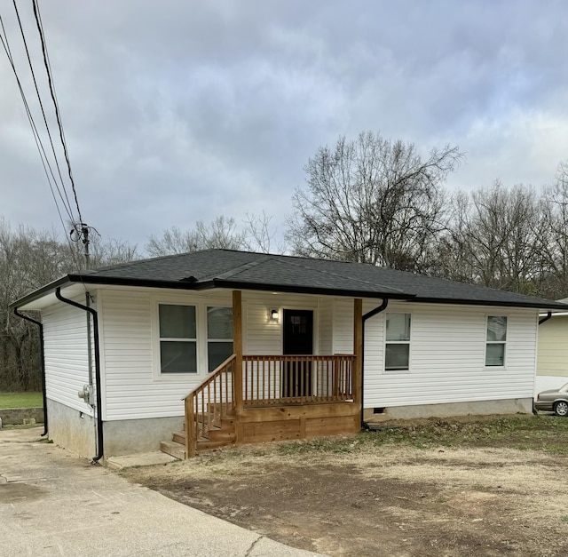 view of front of house with covered porch