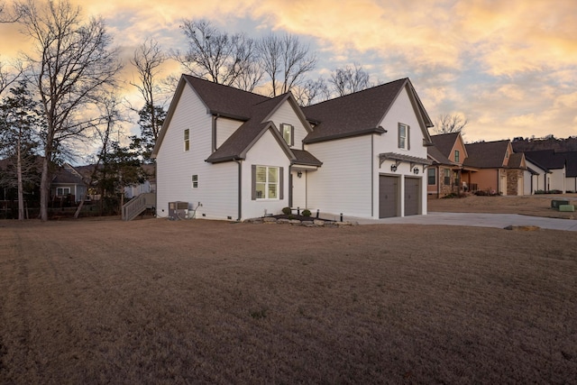 view of front of house with a garage