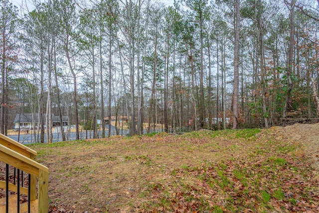 view of yard featuring a water view