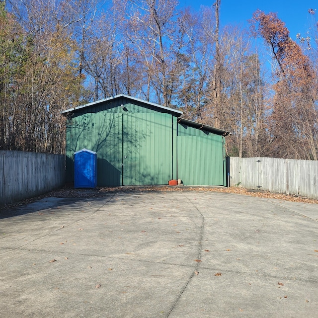 view of outbuilding