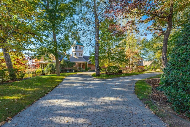 view of front of house with a front lawn