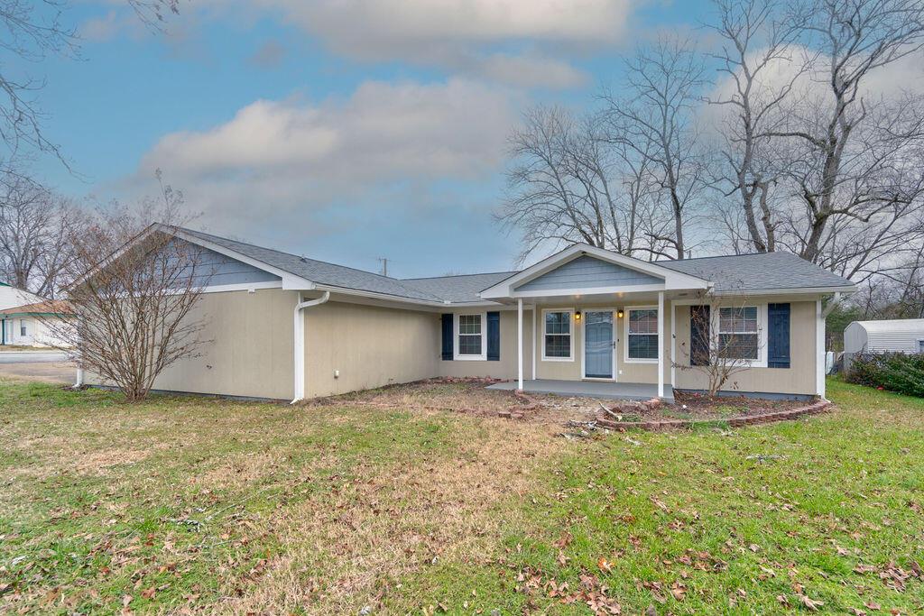 201 Shelby St, Fort Oglethorpe, GA 30742 - photo 1