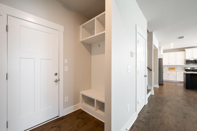 8784 Snowy Owl Rd, Ooltewah, TN 37363 - mudroom with baseboards, recessed lighting, dark wood-style floors, and visible vents