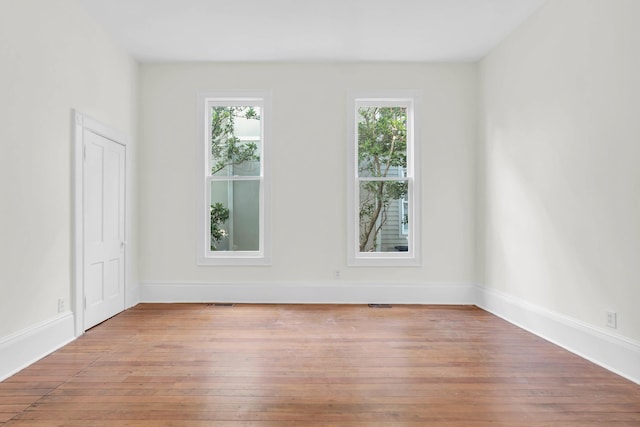 802 E Martin Luther King Blvd, Chattanooga, TN 37403 - empty room featuring wood-type flooring and baseboards