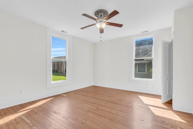 802 E Martin Luther King Blvd, Chattanooga, TN 37403 - unfurnished room with light wood-style floors and ceiling fan