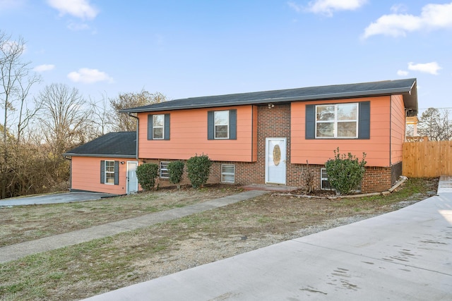 view of front of property