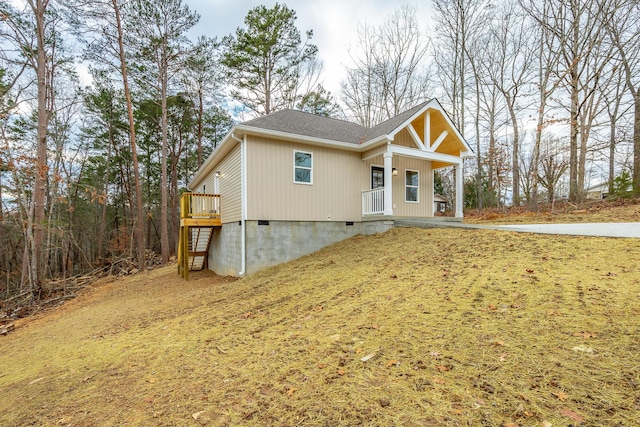 view of front of property featuring covered porch