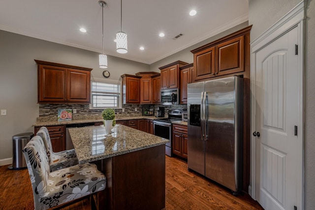 kitchen with stainless steel appliances, dark wood-style flooring, visible vents, decorative backsplash, and crown molding