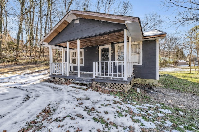 view of front of home with covered porch