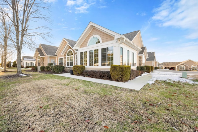 exterior space featuring a lawn