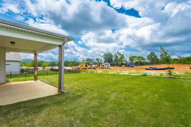 view of yard with a patio