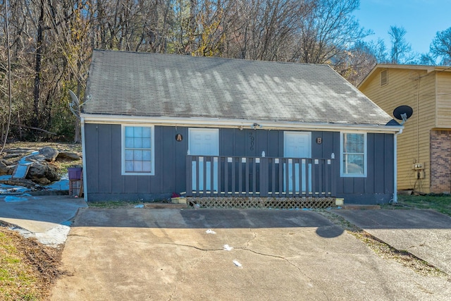 view of front of house