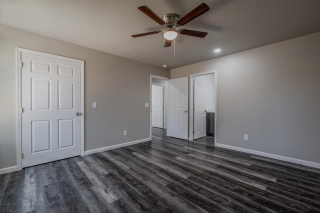 unfurnished bedroom with recessed lighting, baseboards, dark wood-style floors, and a ceiling fan