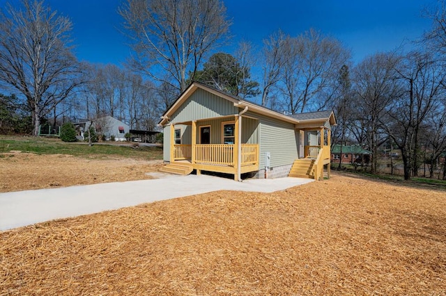 bungalow with a porch and crawl space