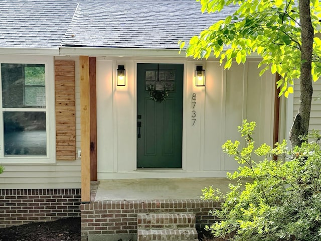 view of property entrance