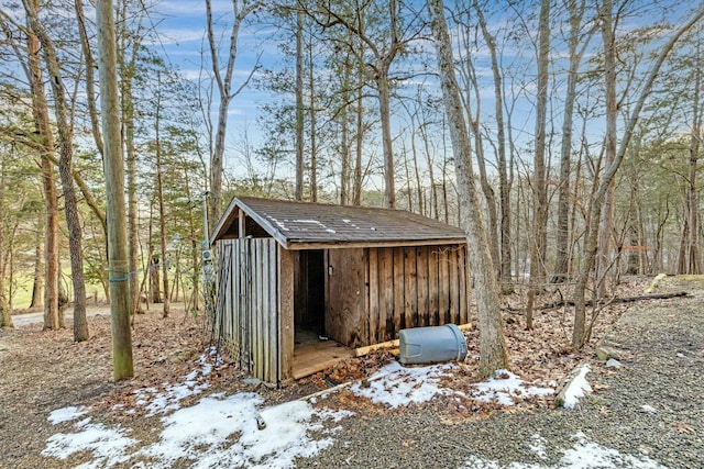 view of outbuilding