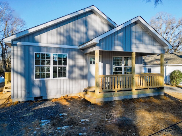 view of front of property with a porch