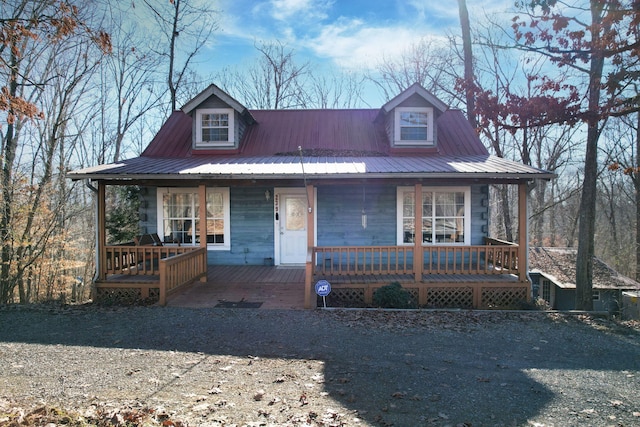 view of front of property with covered porch