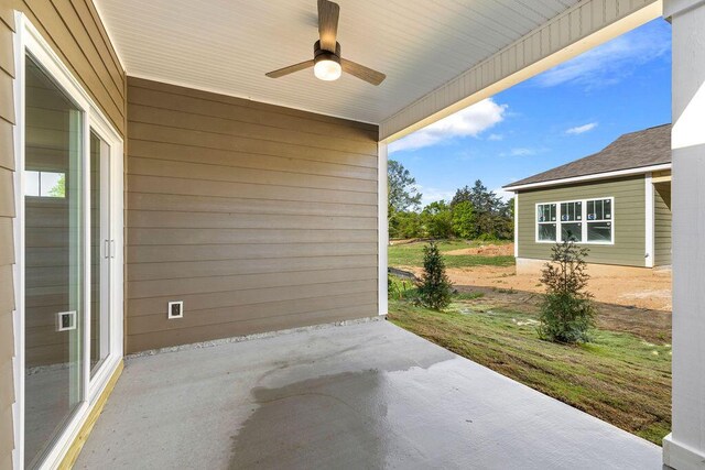1691 Whisper Winds Ln Unit 35, Ooltewah, TN 37363 - view of patio / terrace with a ceiling fan