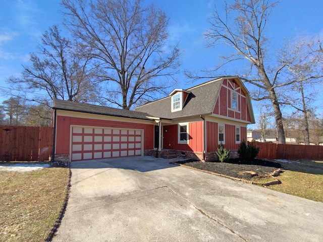 view of front of house featuring a garage